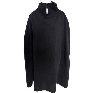 FHQ Collection Oversized Black Cape In Size M.